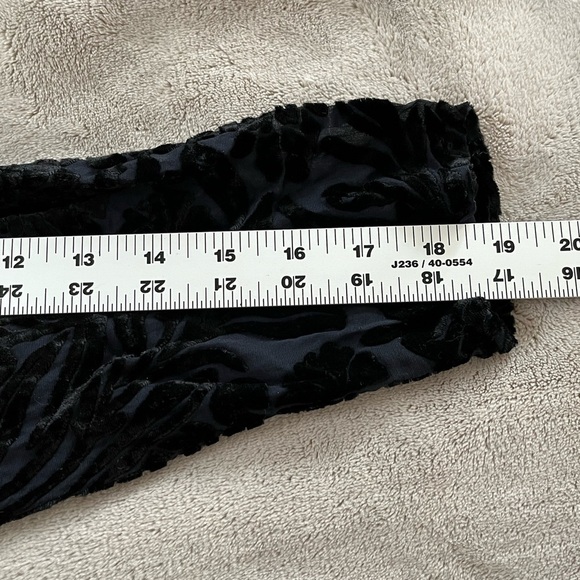 Laura Ashley Black Burn Out Velvet V Neck Tunic Blouse Top Boho Dark Romantic 8 - Picture 11 of 12